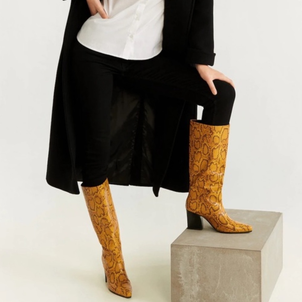 MANGO YELLOW SNAKE PRINTED Boots